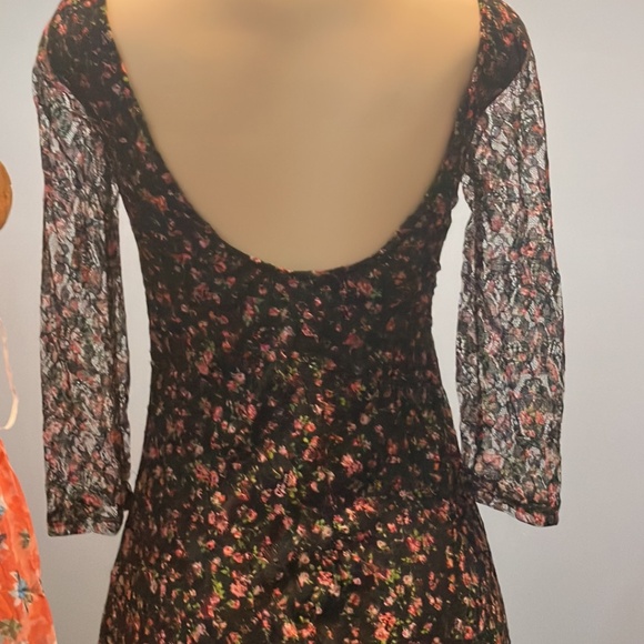 Black floral-print - Picture 3 of 5